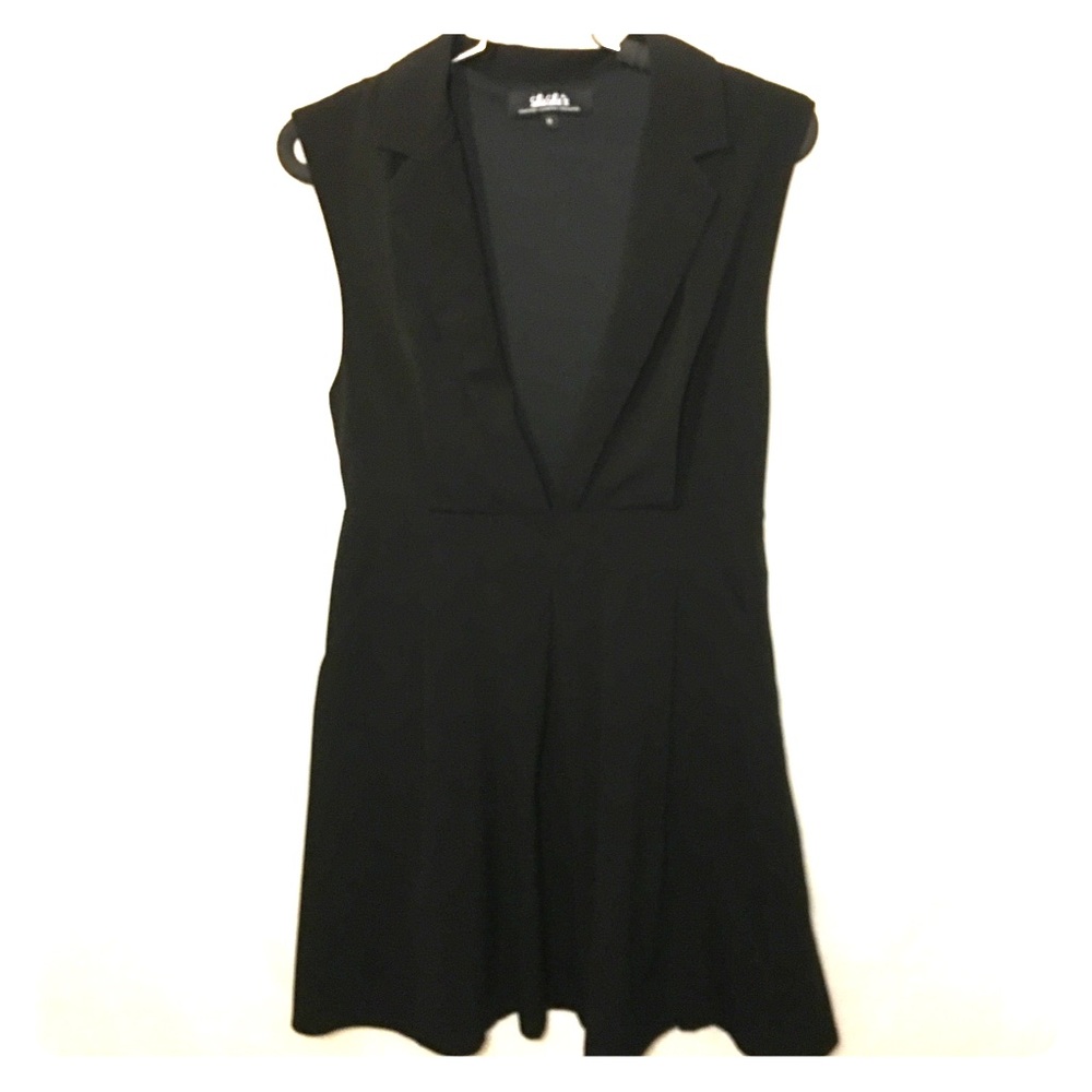 Lulus LBD V-neck Plunge Sexy Sophisticated Dress